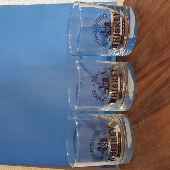 Whiskey Glasses- NEW Lot of 3 Lexington Glasses - Picture 1 of 3